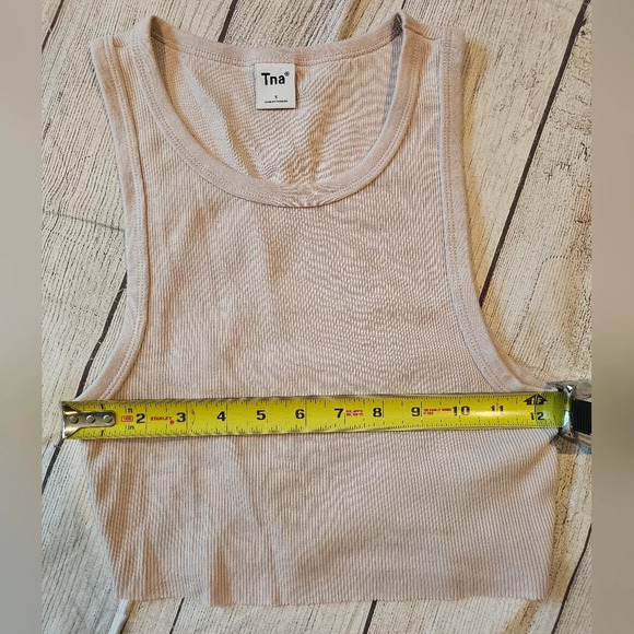 TNA By Aritzia Size Small Ribbed Cropped Racer Tank Top Very pale light Lavender - Picture 9 of 9